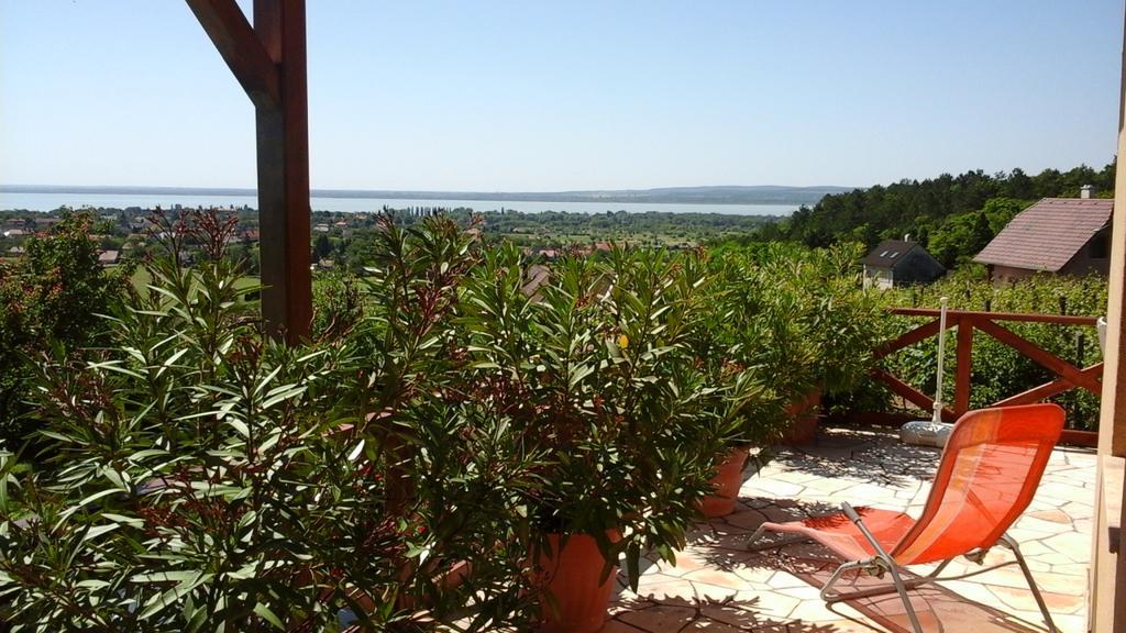 Kincses Vendeghaz Hotel Balatongyorok Exterior photo