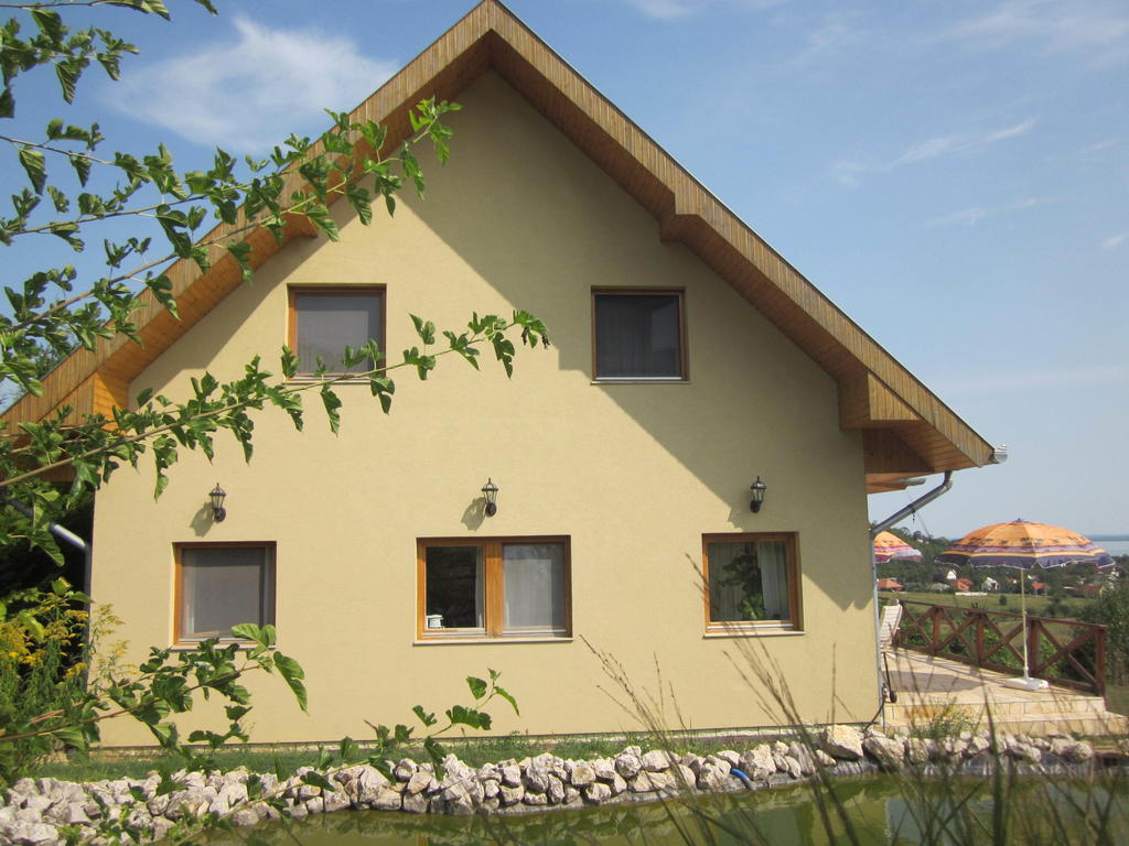 Kincses Vendeghaz Hotel Balatongyorok Exterior photo